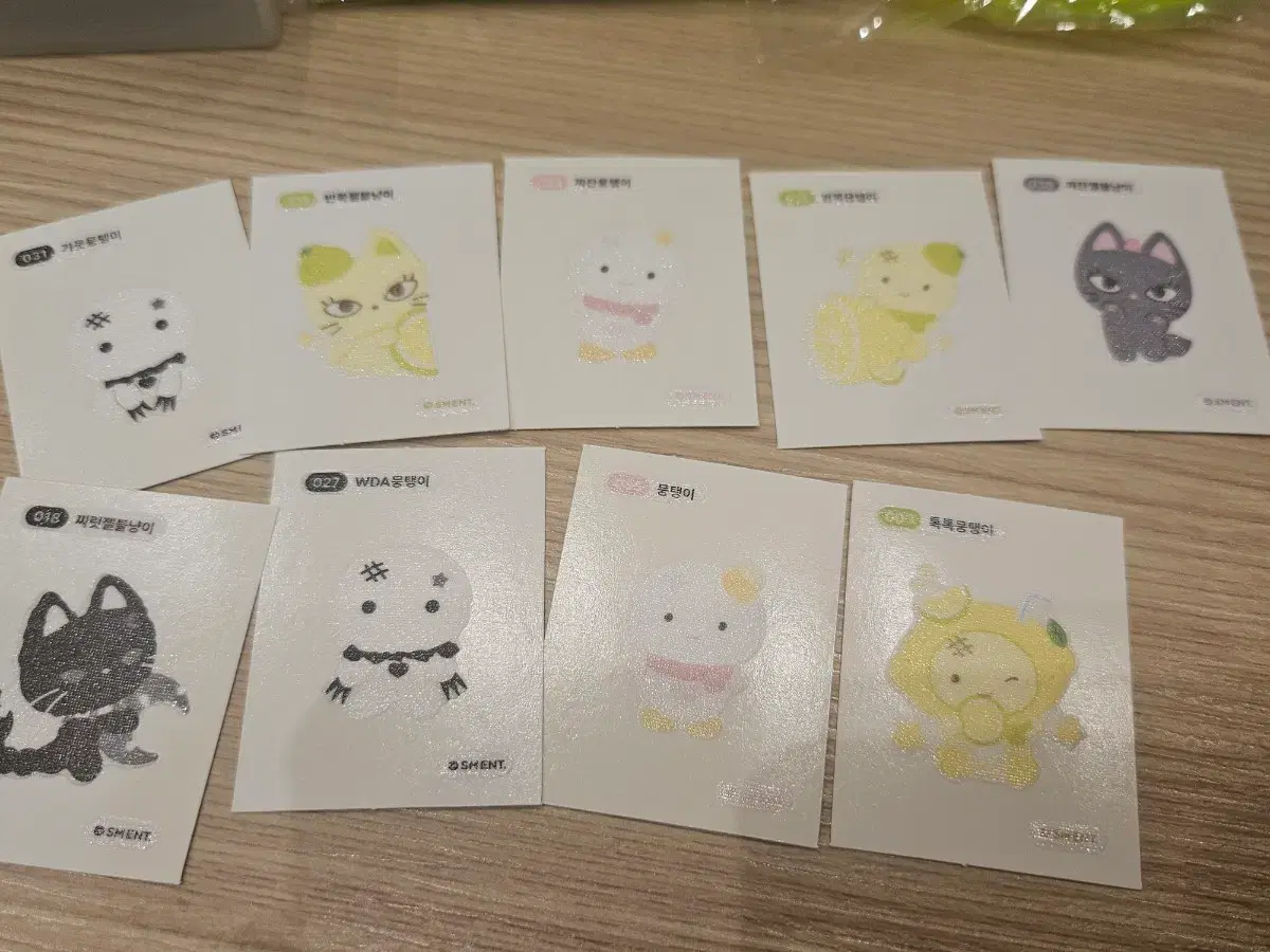 https://media.bunjang.co.kr/product/411500415_1_1780215889_w{res}.jpg